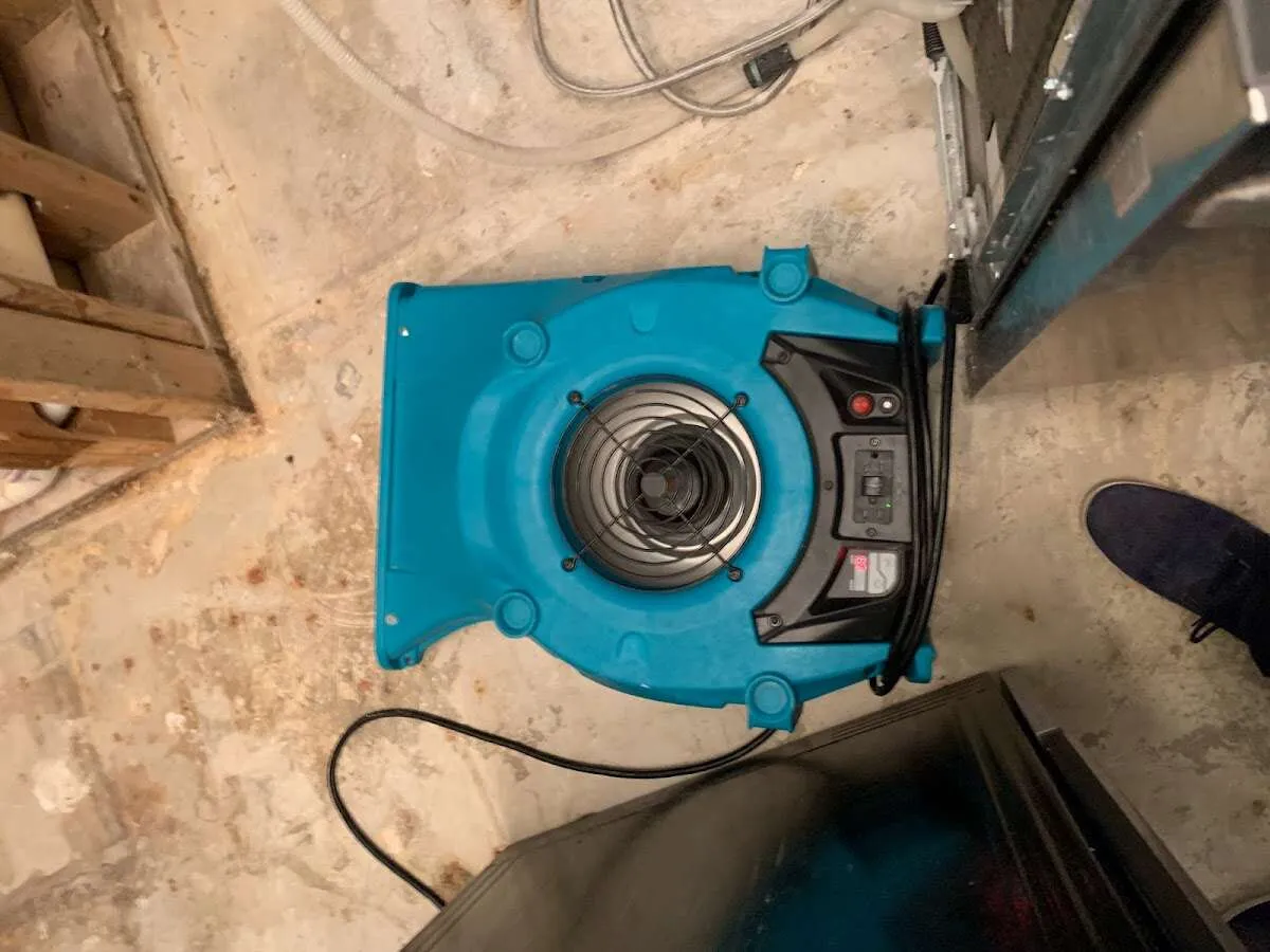 Air mover drying equipment for Fire & Smoke Damage Restoration in Lauderhill