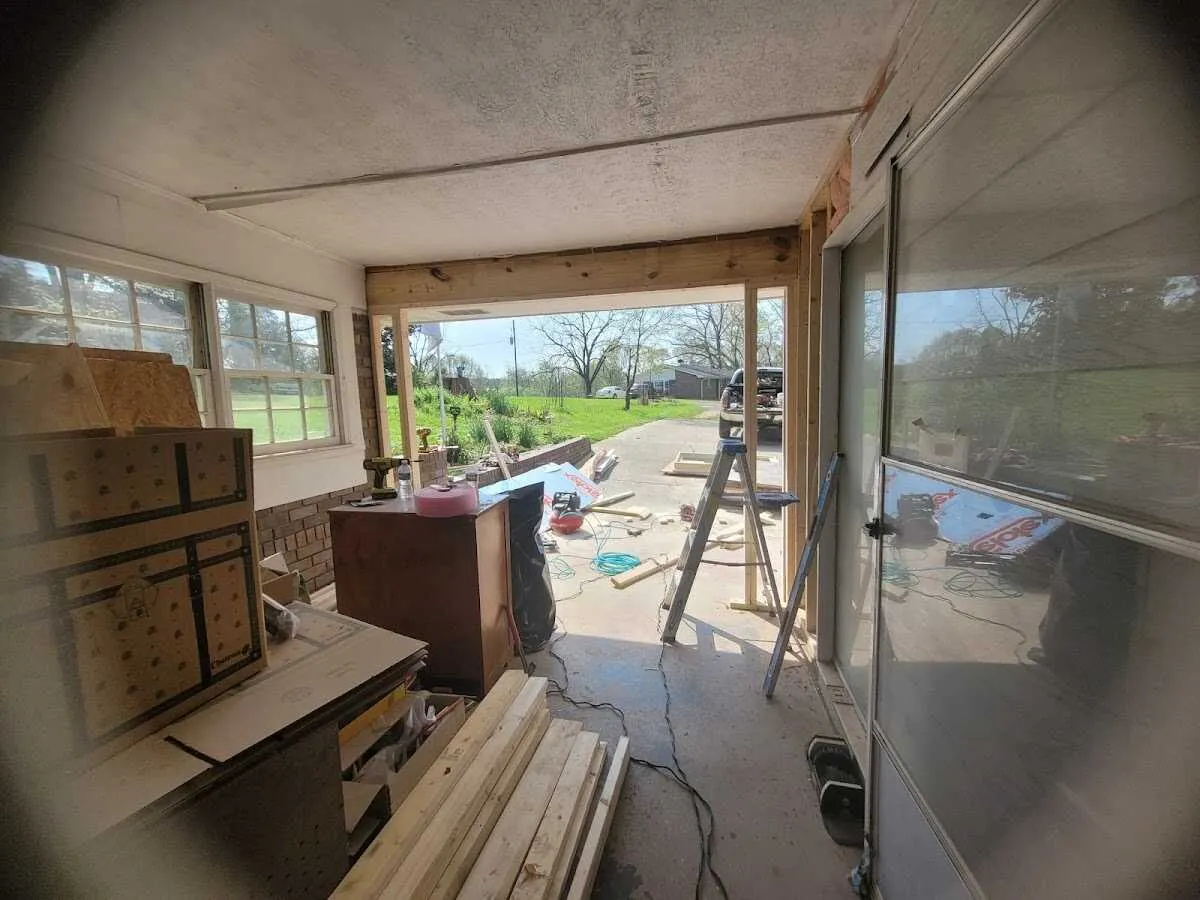 Air movers and dehumidifier for Water Mitigation Services in Lauderhill